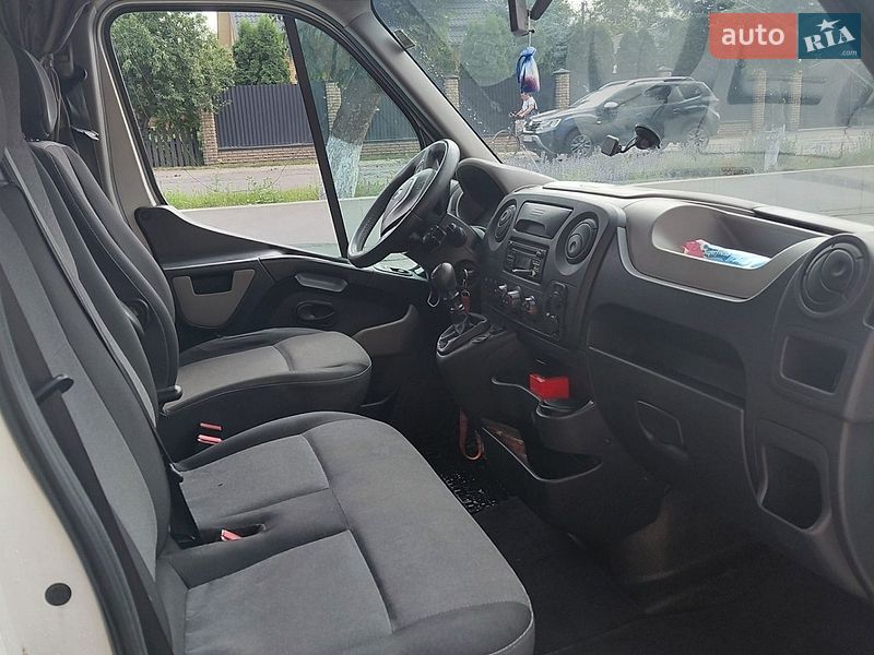 Автовоз Renault Master 2014 в Луцке