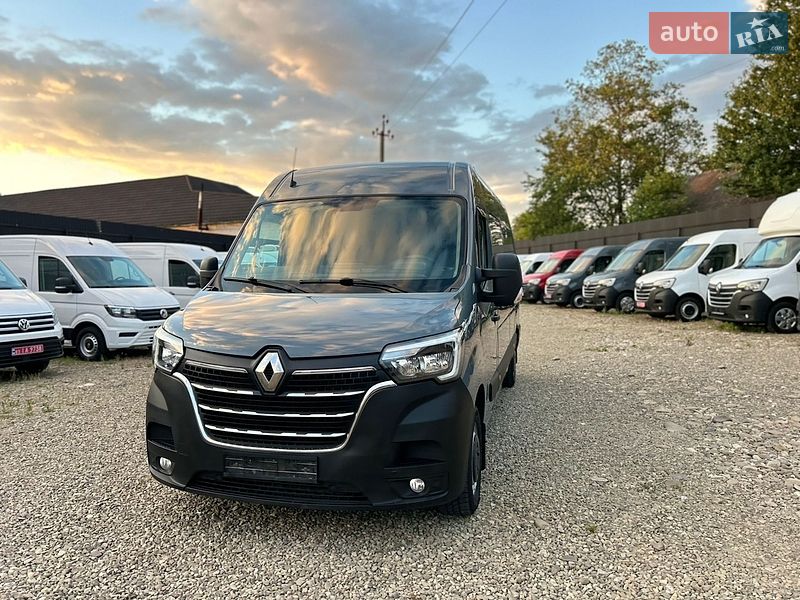 Грузовой фургон Renault Master 2021 в Хусте