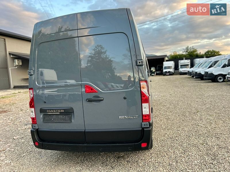Грузовой фургон Renault Master 2021 в Хусте