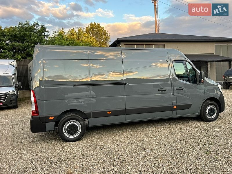 Грузовой фургон Renault Master 2021 в Хусте