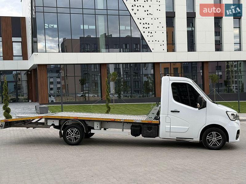 Эвакуатор Renault Master 2020 в Ровно