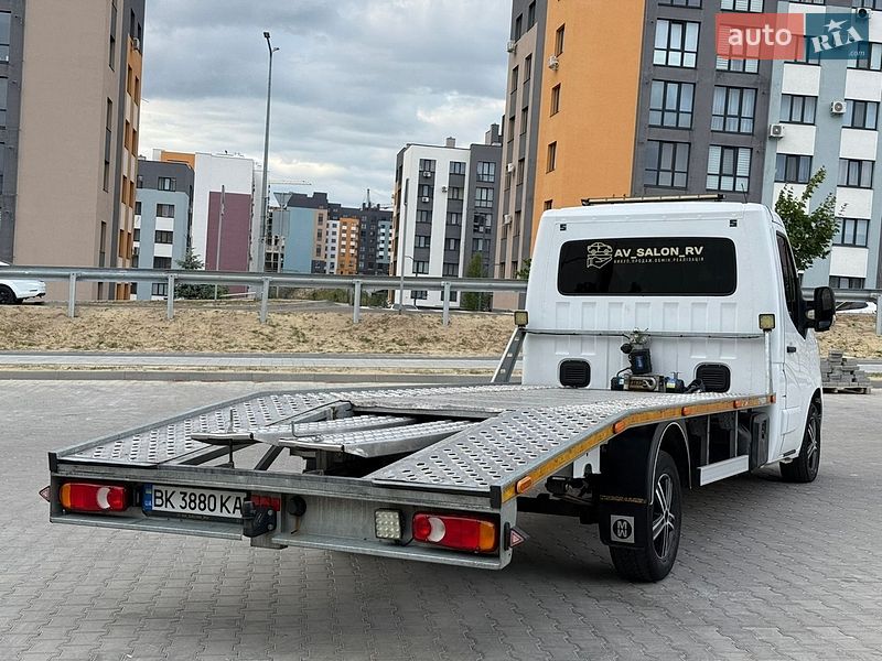 Эвакуатор Renault Master 2020 в Ровно