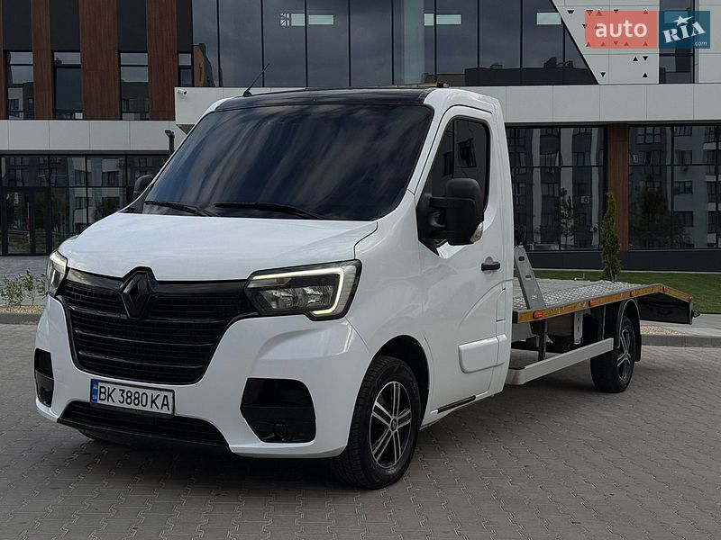 Эвакуатор Renault Master 2020 в Ровно