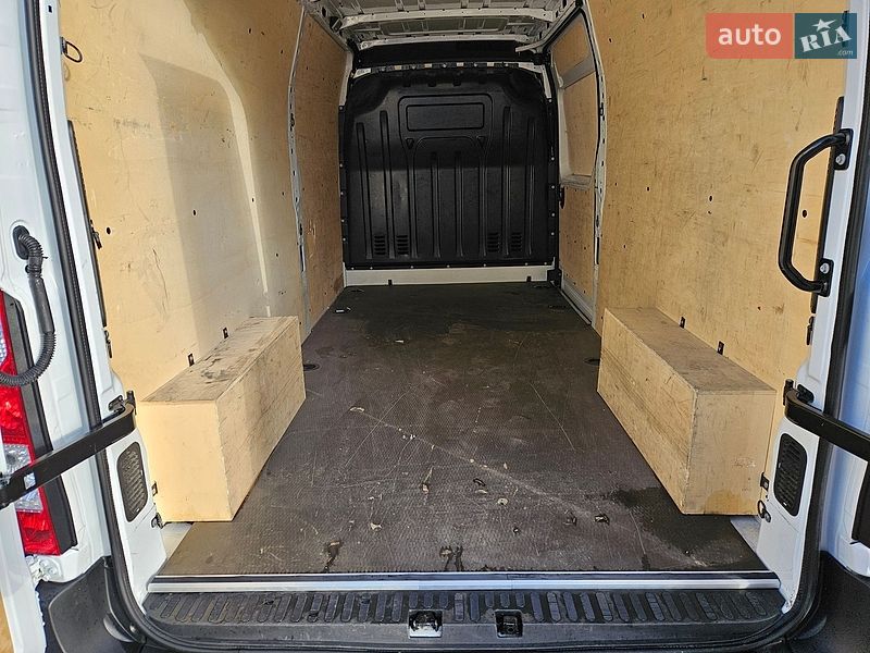 Микроавтобус грузовой (до 3,5т) Renault Master 2022 в Бердичеве