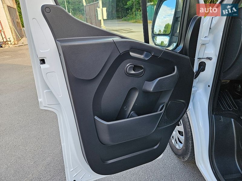 Микроавтобус грузовой (до 3,5т) Renault Master 2022 в Бердичеве