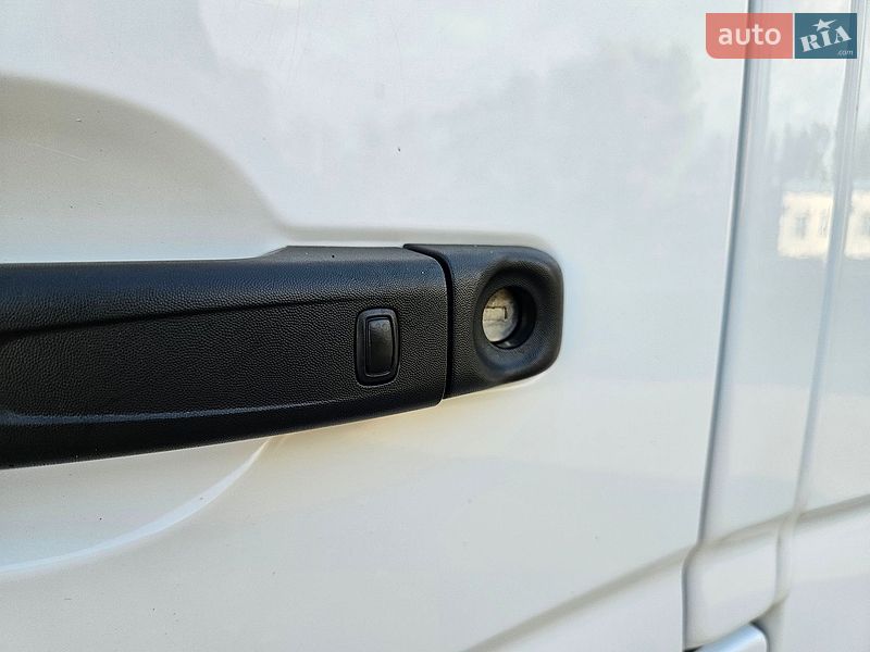 Микроавтобус грузовой (до 3,5т) Renault Master 2022 в Бердичеве