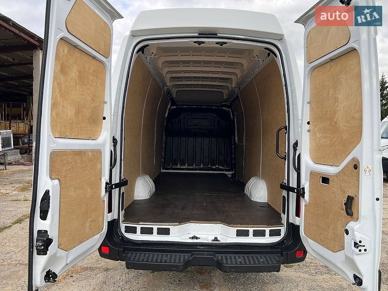 Вантажний фургон Renault Master 2022 в Володимирі
