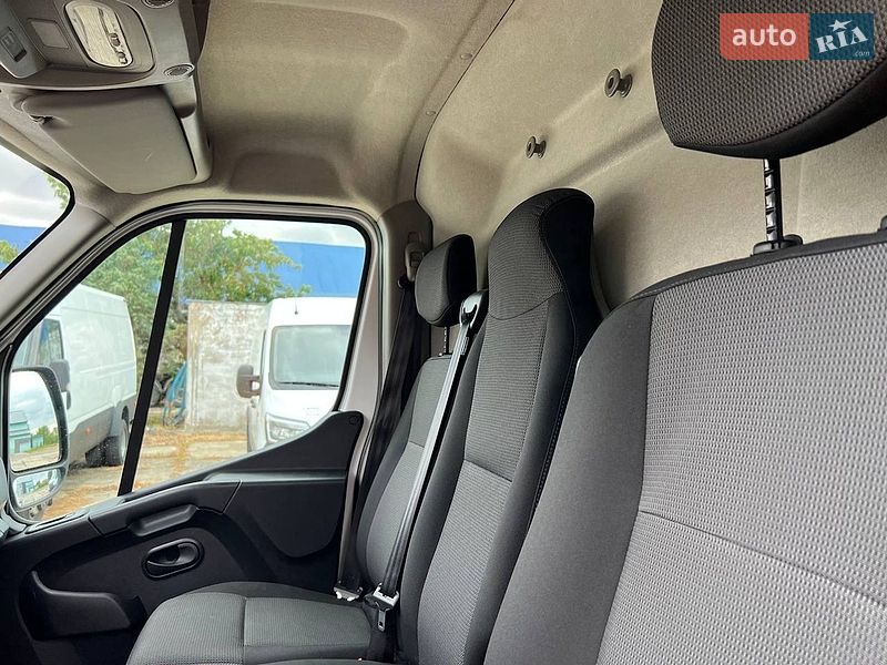 Вантажний фургон Renault Master 2022 в Володимирі