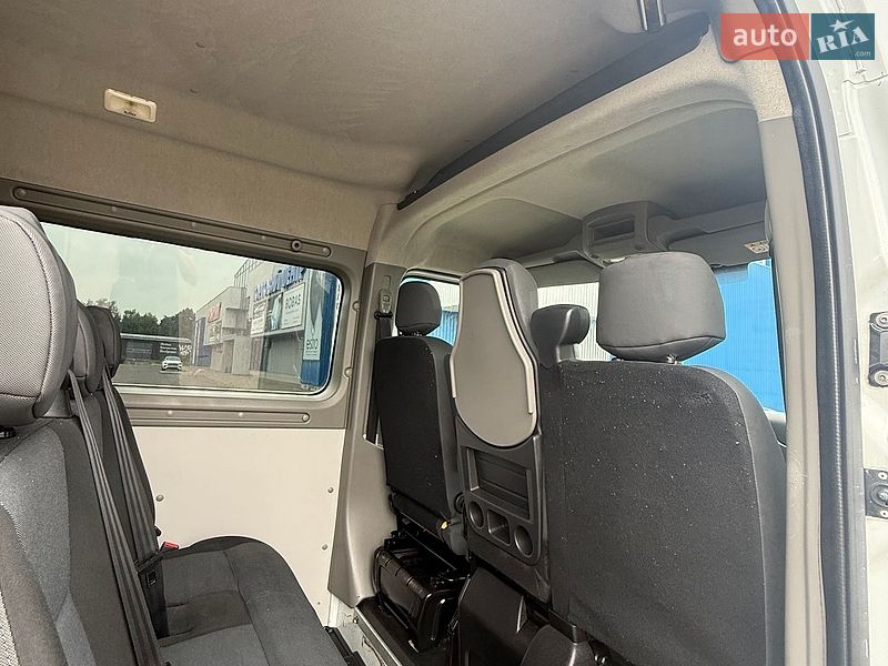 Вантажопасажирський фургон Renault Master 2017 в Ковелі