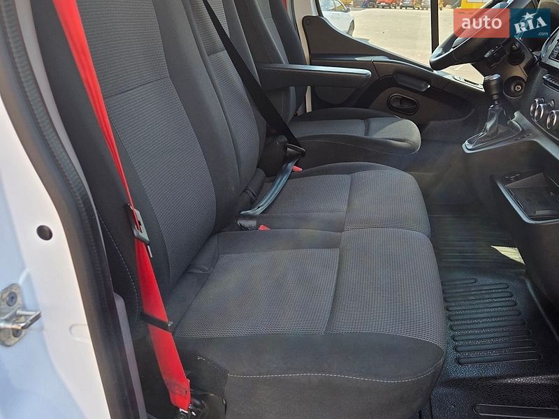Мікроавтобус вантажний (до 3,5т) Renault Master 2023 в Житомирі
