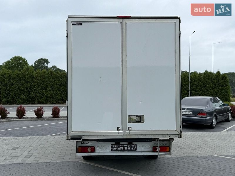 Грузовой фургон Renault Master 2020 в Городке