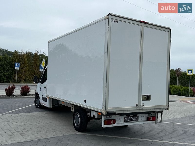 Грузовой фургон Renault Master 2020 в Городке