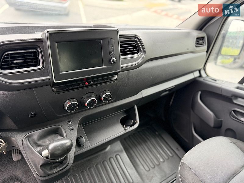 Грузовой фургон Renault Master 2020 в Городке