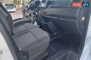 Вантажний фургон Renault Master 2021 в Львові