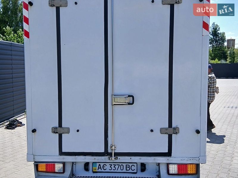 Грузовой фургон Renault Master 2005 в Луцке