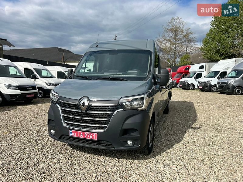 Грузовой фургон Renault Master 2022 в Хусте