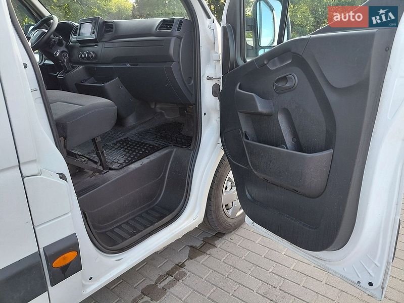 Вантажний фургон Renault Master 2020 в Івано-Франківську