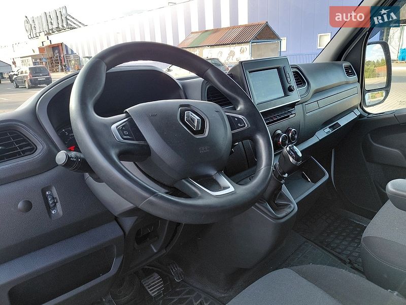 Вантажний фургон Renault Master 2020 в Івано-Франківську