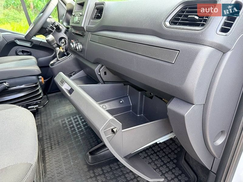 Тентований Renault Master 2022 в Києві