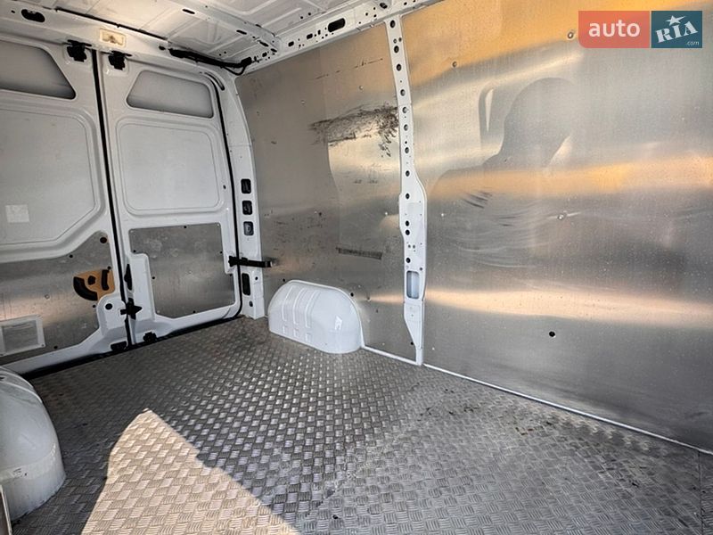 Грузовой фургон Renault Master 2022 в Киеве фото 29 Грузовой фургон Renault Master 2022 в Киеве