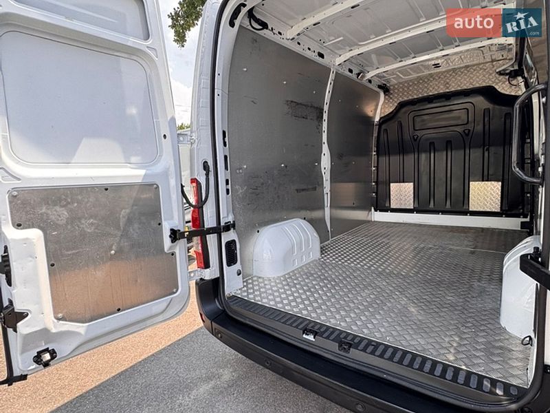 Грузовой фургон Renault Master 2022 в Киеве фото 32 Грузовой фургон Renault Master 2022 в Киеве