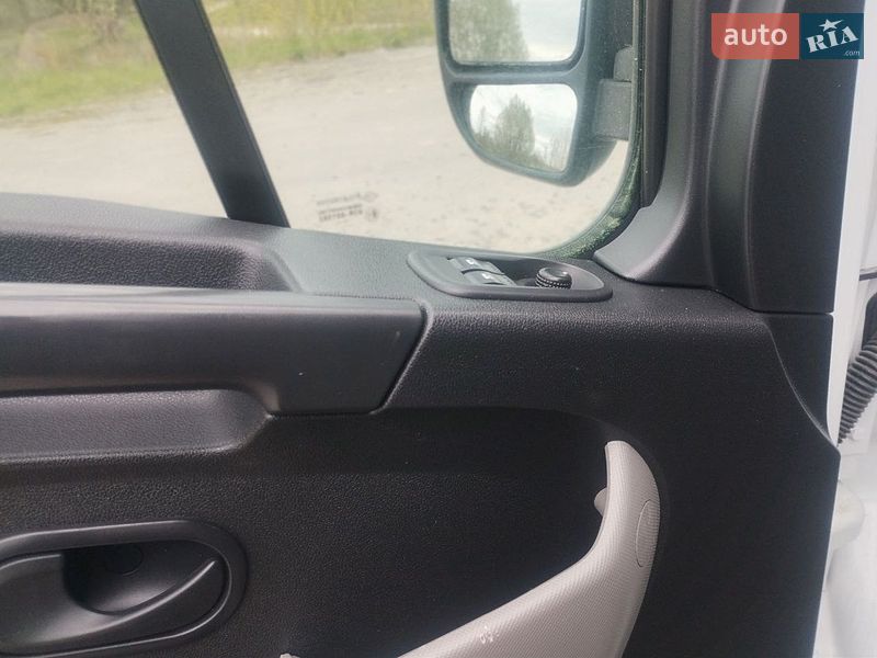 Грузовой фургон Renault Master 2017 в Дубно