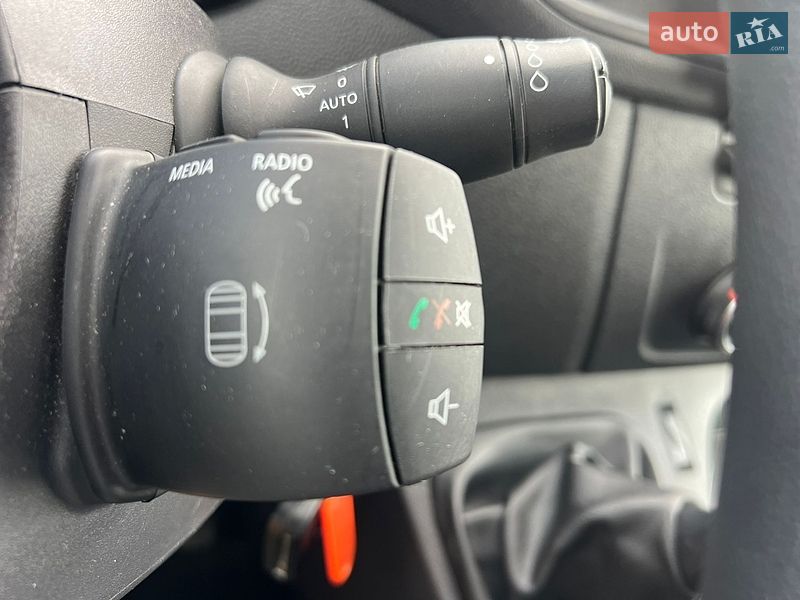 Вантажний фургон Renault Master 2020 в Луцьку