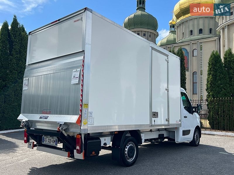 Грузовой фургон Renault Master 2023 в Дубно