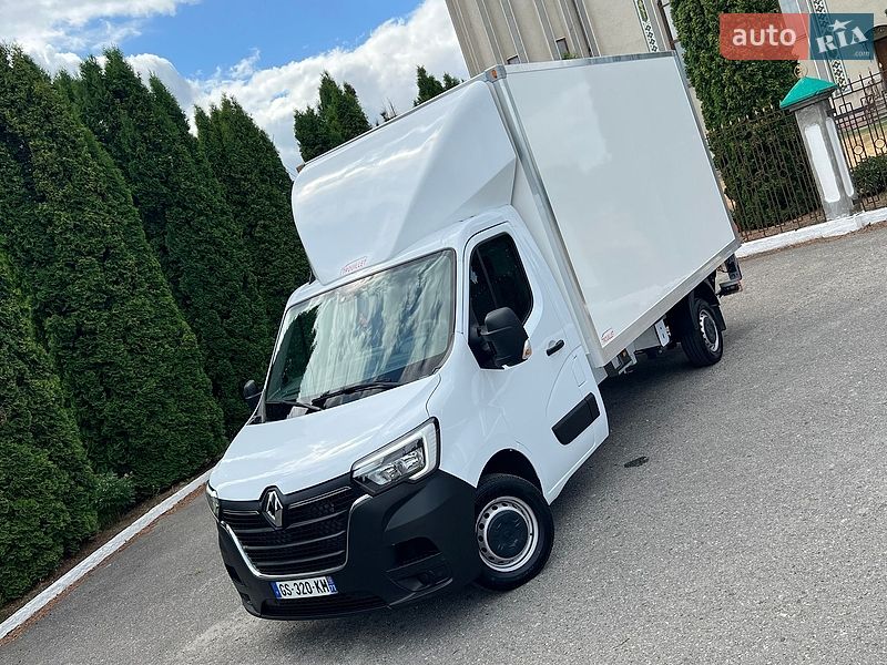 Грузовой фургон Renault Master 2023 в Дубно