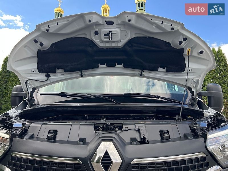 Грузовой фургон Renault Master 2023 в Дубно