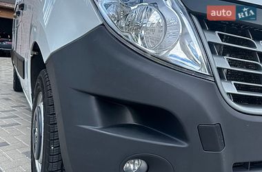 Грузовой фургон Renault Master 2015 в Ровно