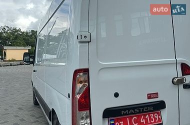 Грузовой фургон Renault Master 2015 в Ровно