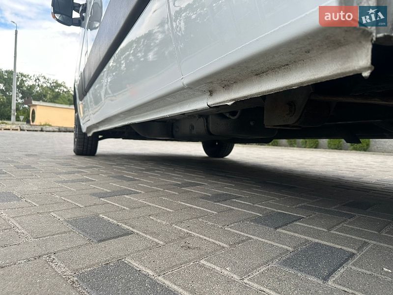 Грузовой фургон Renault Master 2015 в Ровно