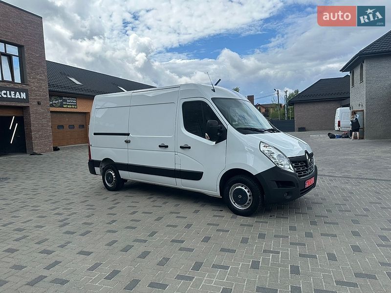 Грузовой фургон Renault Master 2015 в Ровно