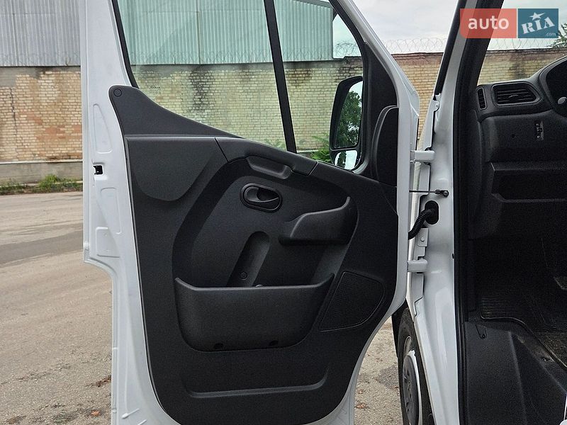 Грузовой фургон Renault Master 2022 в Днепре
