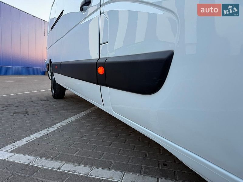 Грузовой фургон Renault Master 2022 в Днепре