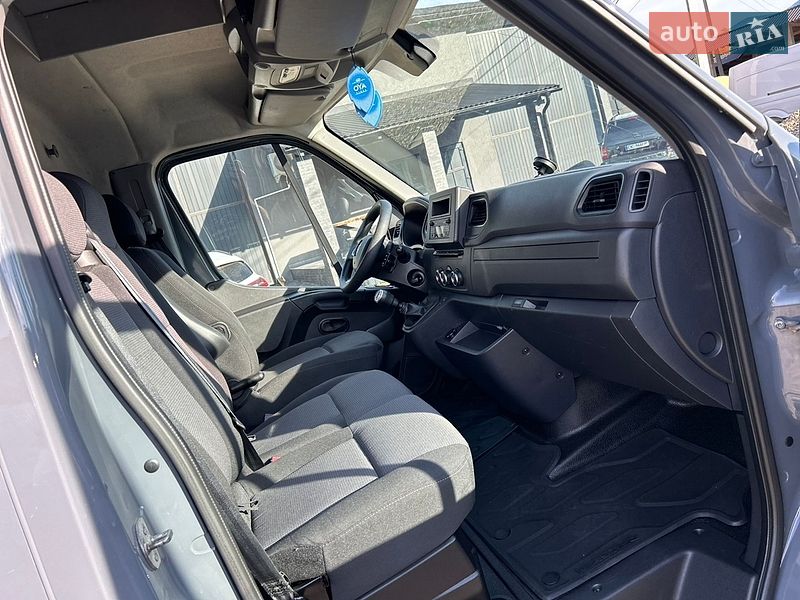 Тентованый Renault Master 2022 в Хусте