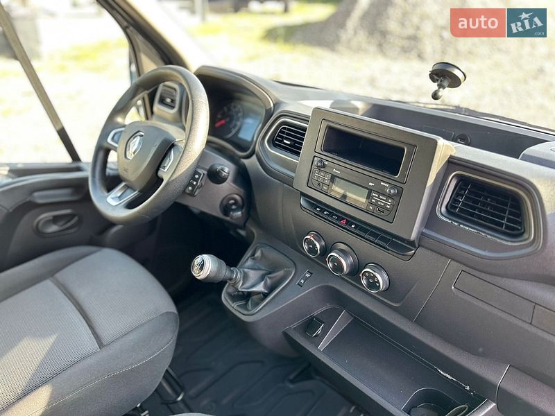 Тентованый Renault Master 2022 в Хусте