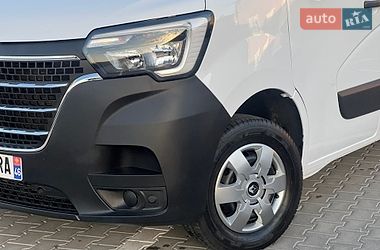 Вантажний фургон Renault Master 2022 в Дубні
