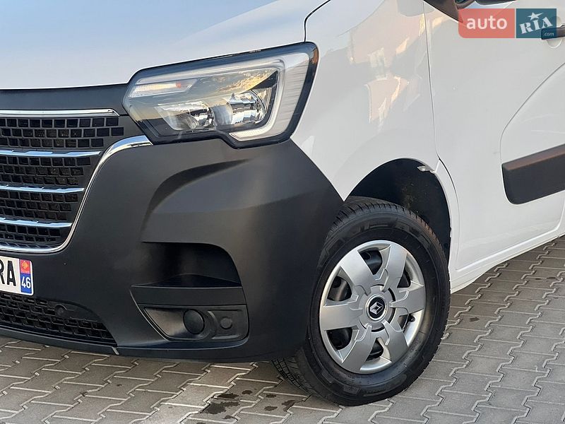 Вантажний фургон Renault Master 2022 в Дубні