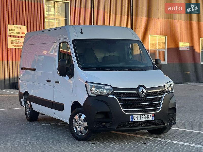 Вантажний фургон Renault Master 2022 в Дубні