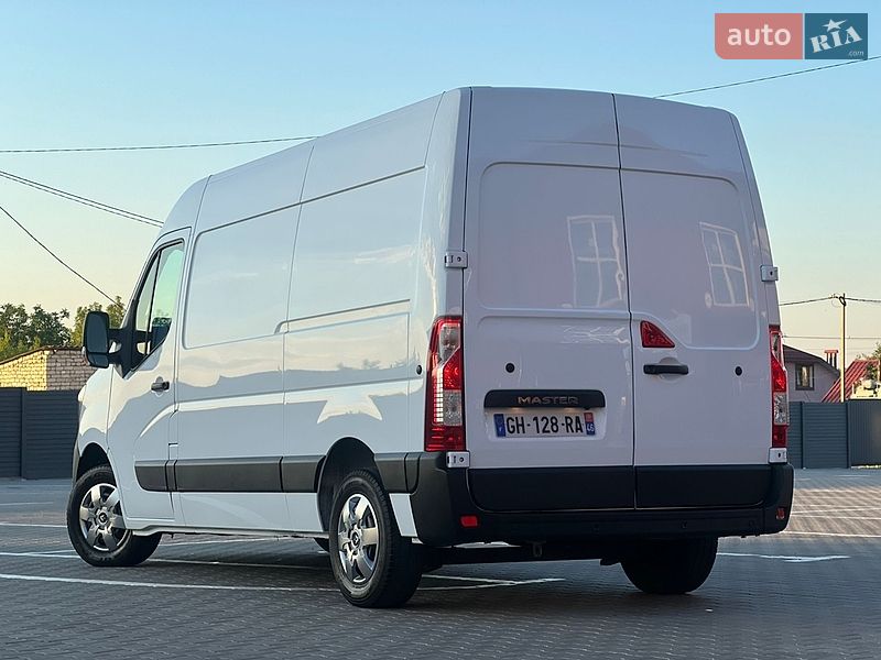 Вантажний фургон Renault Master 2022 в Дубні
