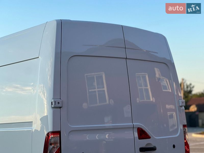 Вантажний фургон Renault Master 2022 в Дубні