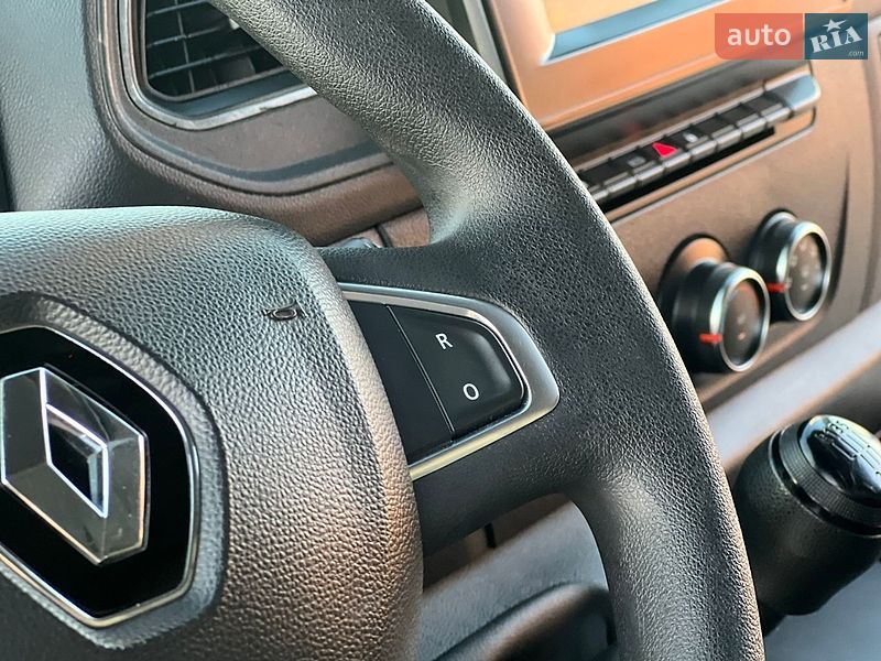 Вантажний фургон Renault Master 2022 в Дубні