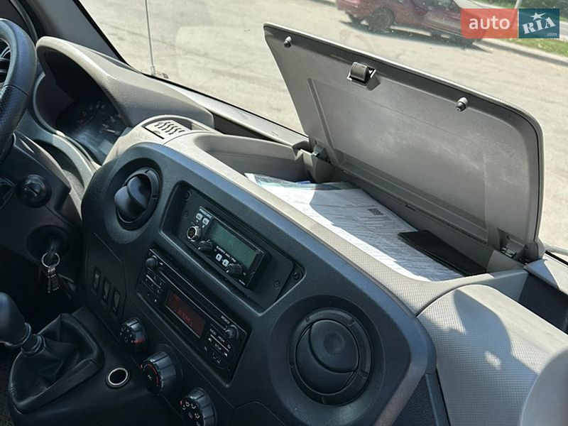 Автовоз Renault Master 2015 в Івано-Франківську