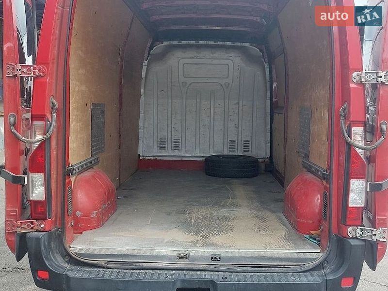 Вантажний фургон Renault Master 2013 в Луцьку