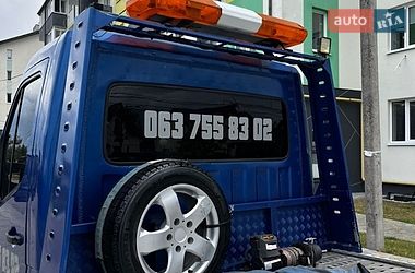 Евакуатор Renault Master 2011 в Львові