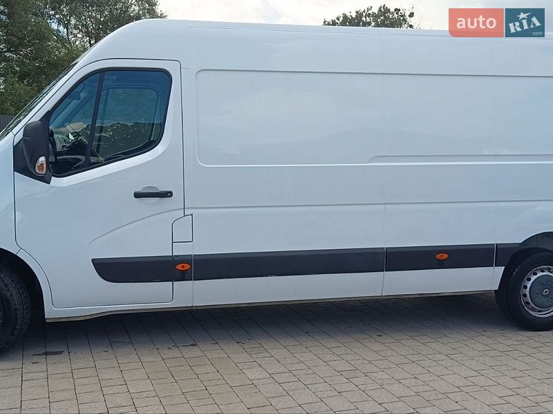 Грузовой фургон Renault Master 2016 в Бартатовом