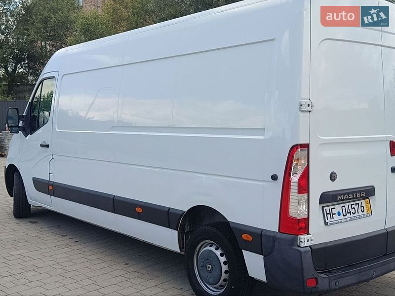 Грузовой фургон Renault Master 2016 в Бартатовом