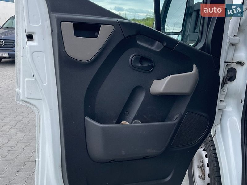 Тентований Renault Master 2014 в Львові